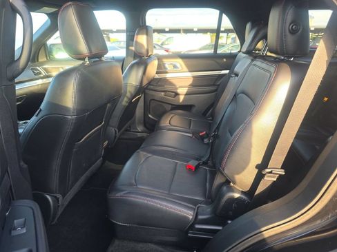 Used 2018 Ford Explorer Sport w/ Ford Safe & Smart Package AWD/4WD image 6