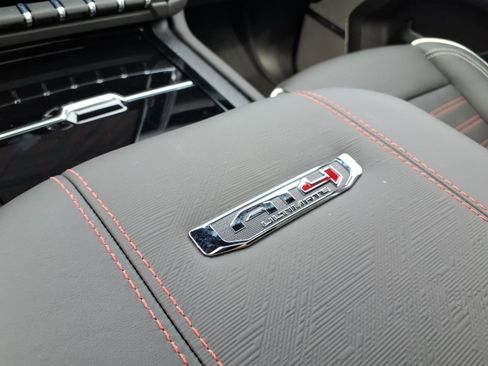 New 2026 GMC Yukon AT4 Ultimate AWD/4WD image 23