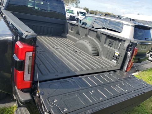 New 2026 Ford F450 Platinum w/ FX4 Off-Road Package image 8