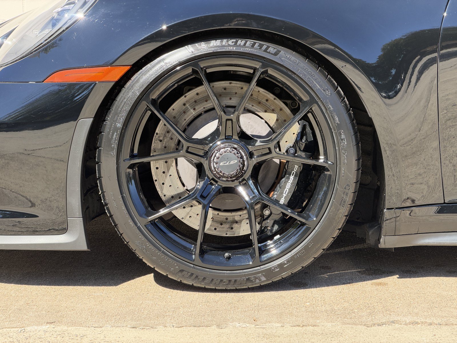 Used 2022 Porsche 911 GT3 RWD image 12
