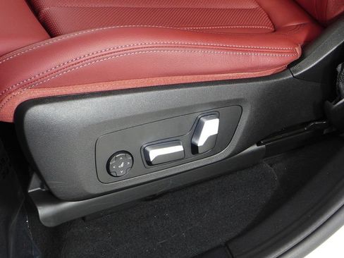Used 2022 BMW X4 xDrive30i w/ Premium Package 2 AWD/4WD image 23