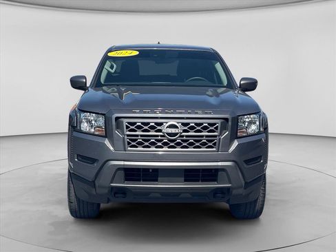 Used 2024 Nissan Frontier SV AWD/4WD image 2
