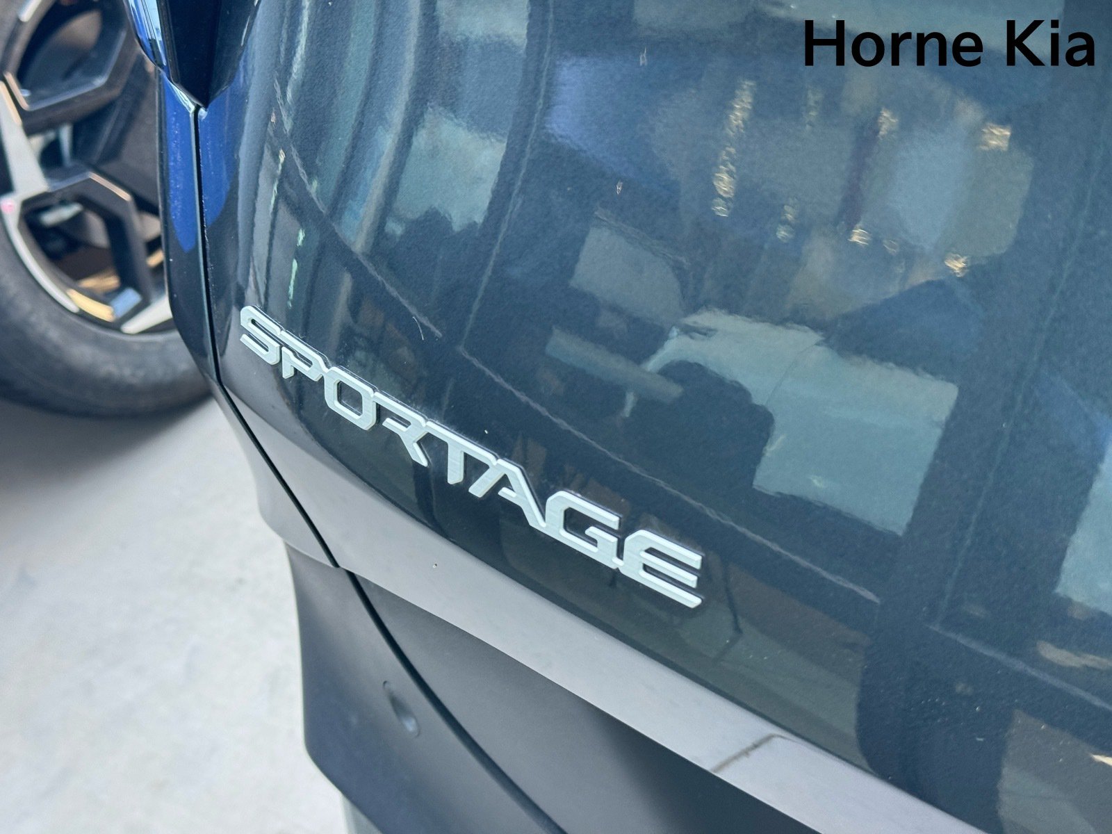 Certified 2026 Kia Sportage EX w/ EX Panoramic Sunroof Package AWD/4WD image 9