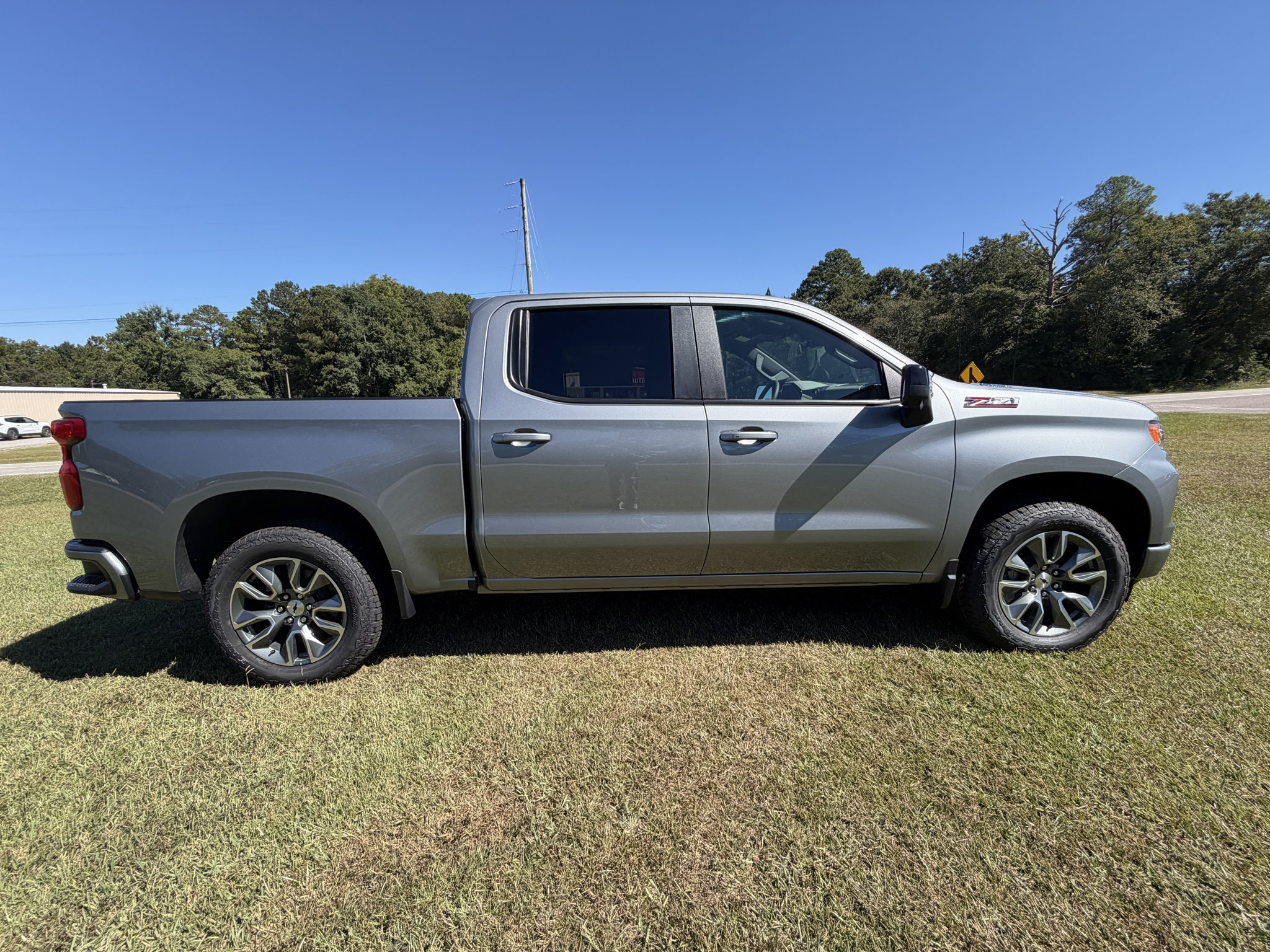 New 2026 Chevrolet Silverado 1500 RST AWD/4WD image 2