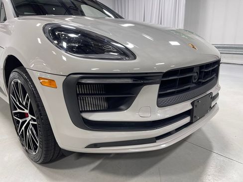 Used 2024 Porsche Macan S AWD/4WD image 11