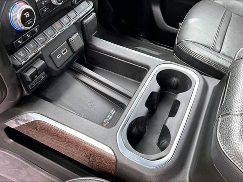 Used 2022 GMC Sierra 2500 Denali w/ Denali Ultimate Package image 13