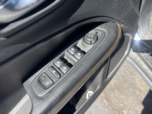 Used 2019 Jeep Compass Limited AWD/4WD image 16