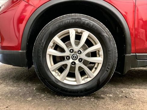 Used 2018 Nissan Rogue SV AWD/4WD image 8