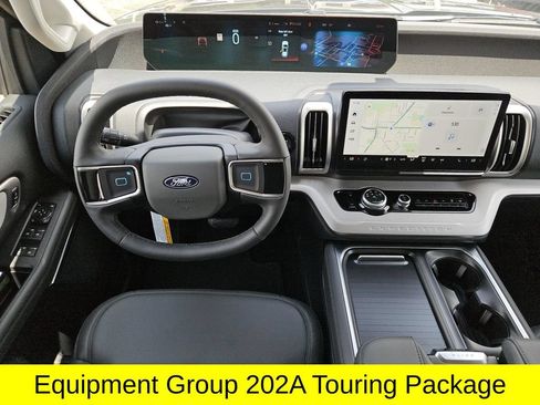 New 2026 Ford Expedition Active RWD image 4