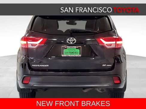 Used 2018 Toyota Highlander SE image 4