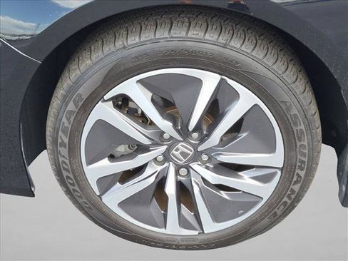 Used 2020 Honda Accord Touring image 10