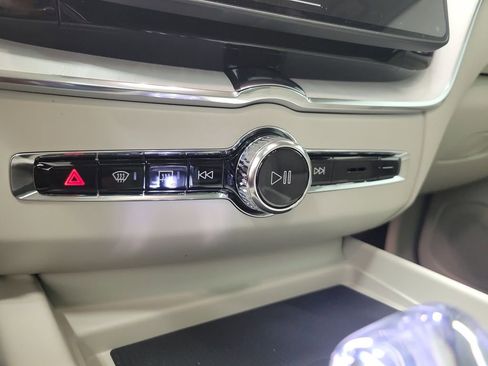 New 2026 Volvo XC60 T8 Ultra w/ Protection Package Premier AWD/4WD image 29