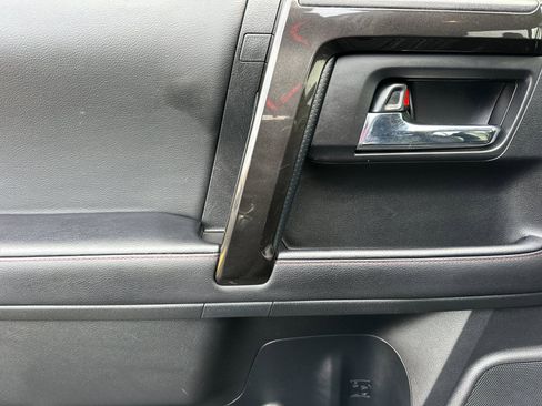 Used 2024 Toyota 4Runner TRD Off-Road Premium image 10