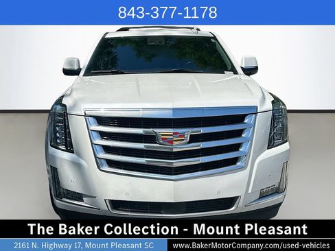 Used 2020 Cadillac Escalade Premium Luxury AWD/4WD image 2