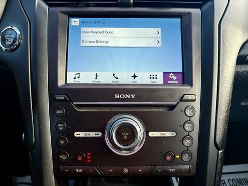 Used 2017 Ford Fusion Titanium image 32