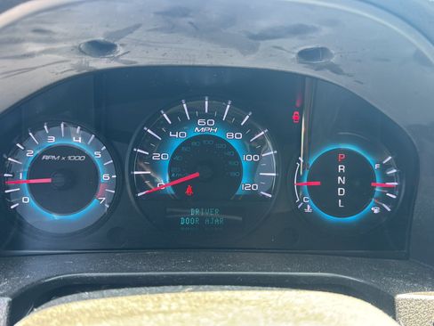 Used 2012 Ford Fusion SE FWD image 29