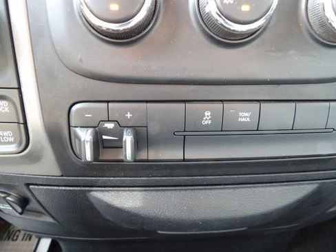 Used 2015 RAM 1500 Tradesman w/ Popular Equipment Group AWD/4WD image 27