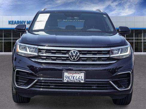Used 2020 Volkswagen Atlas Cross Sport SE w/ Panoramic Sunroof Package AWD/4WD image 2