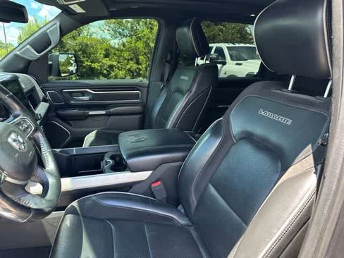 Used 2019 RAM 1500 Laramie AWD/4WD image 3