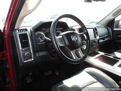 Used 2014 RAM 1500 Laramie w/ Convenience Group AWD/4WD image 13