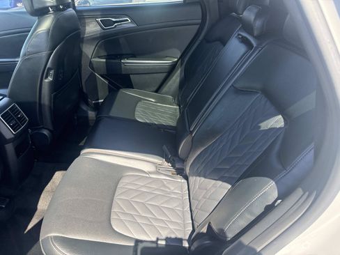 Used 2023 Kia Sportage X-Line w/ X-Line Premium Package AWD/4WD image 16