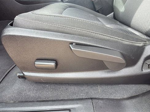 Used 2020 Chevrolet Colorado LT w/ LT Convenience Package image 31