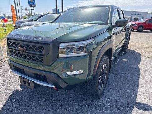 Used 2023 Nissan Frontier PRO-4X w/ Pro Convenience Package AWD/4WD image 3