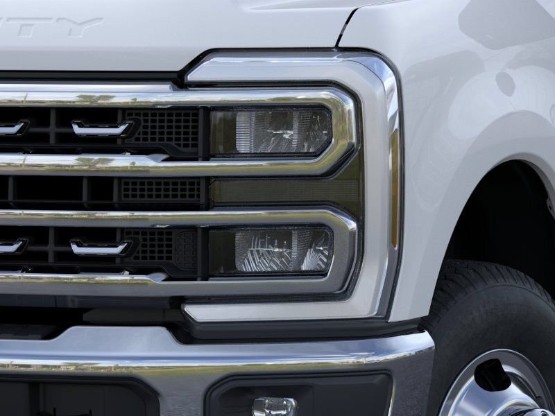 New 2026 Ford F350 XLT w/ XLT Premium Package AWD/4WD image 19