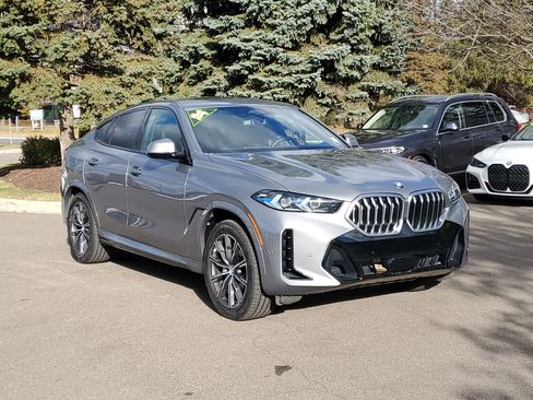 Certified 2024 BMW X6 xDrive40i w/ Premium Package image 4