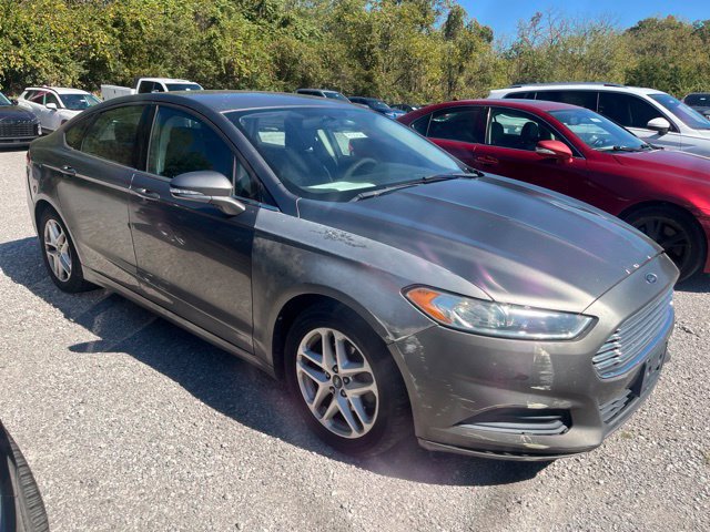 Used 2013 Ford Fusion SE FWD image 3