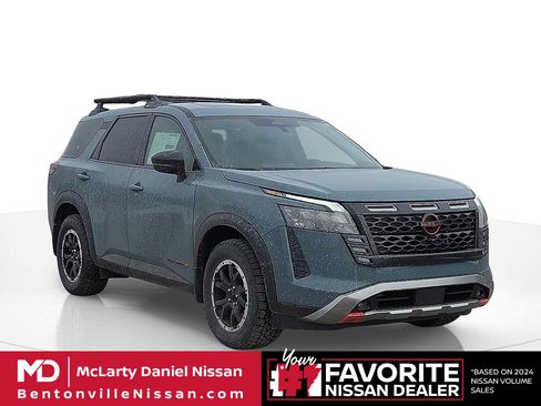 New 2026 Nissan Pathfinder SV image 1