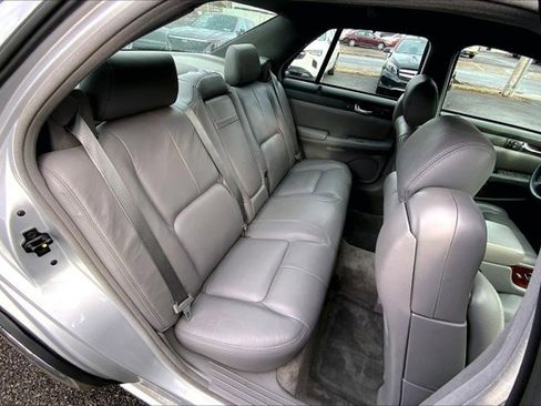Used 2002 Cadillac Seville SLS w/ Luxury Pkg image 25