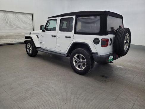 Used 2020 Jeep Wrangler Unlimited Sahara AWD/4WD image 3