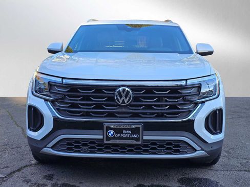 Used 2024 Volkswagen Atlas Cross Sport SE image 8