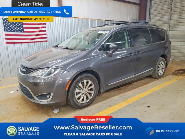 Used 2017 Chrysler Pacifica Touring-L FWD image 1