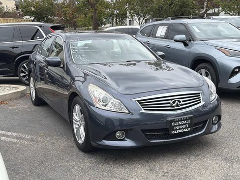 Used 2010 INFINITI G37 Journey w/ Premium Pkg RWD image 3