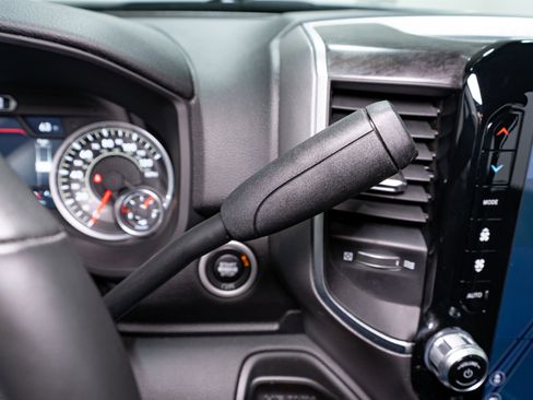 Used 2024 RAM 3500 Big Horn w/ Night Edition AWD/4WD image 31