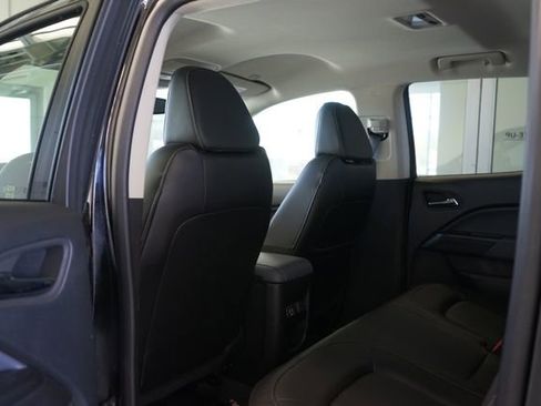 Used 2022 Chevrolet Colorado Z71 w/ Z71 Midnight Edition AWD/4WD image 29