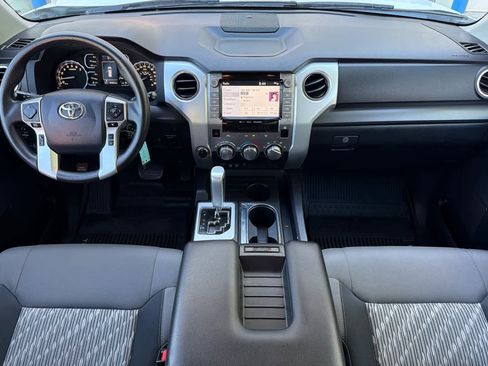 Used 2020 Toyota Tundra SR5 w/ SR5 Upgrade Package AWD/4WD image 3