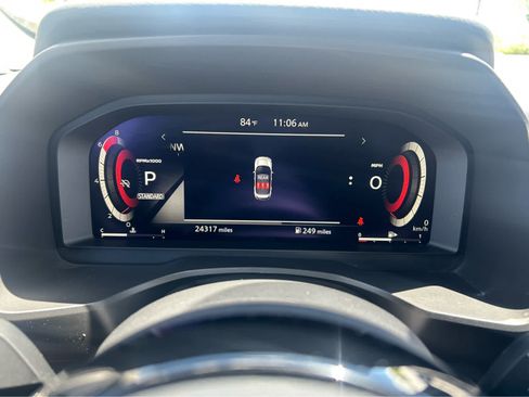 Used 2024 Nissan Rogue SL FWD image 7