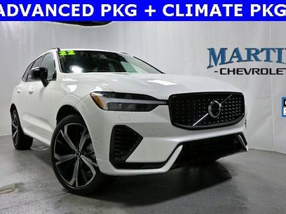 Used 2022 Volvo XC60 T8 R-Design w/ Advanced Package