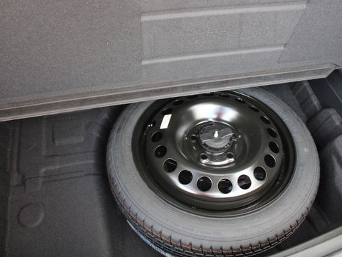 Used 2025 Buick Encore GX Preferred image 28