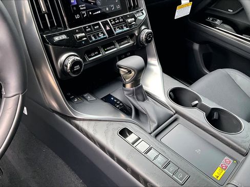 New 2026 Lexus LX 600 4WD w/ Luxury Package image 11