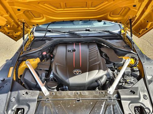 Used 2022 Toyota Supra Premium w/ Driver Assist Package image 12