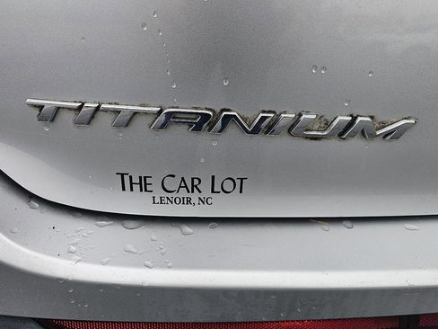 Used 2015 Ford Edge Titanium image 26