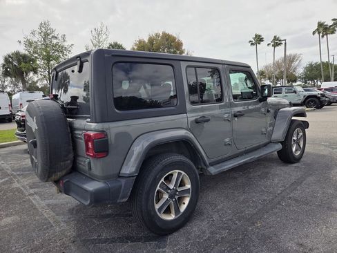 Used 2018 Jeep Wrangler Unlimited Sahara image 5