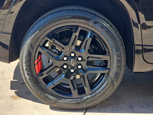 Used 2023 Chevrolet Traverse Premier w/ Redline Edition AWD/4WD image 40