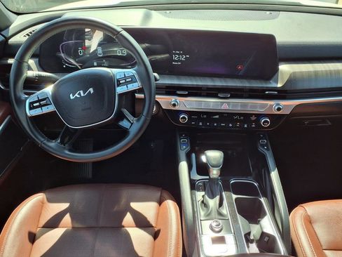 Used 2024 Kia Telluride EX image 12