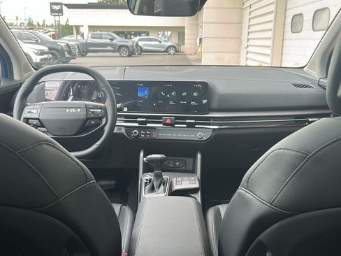 New 2026 Kia Sportage EX w/ EX Panorama Roof Package image 17
