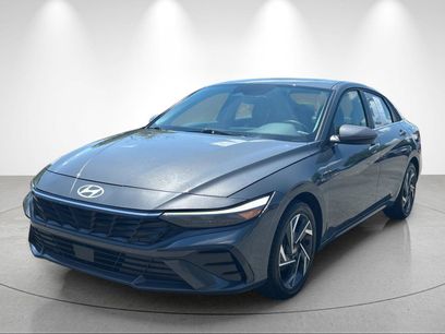 Used 2025 Hyundai Elantra SEL